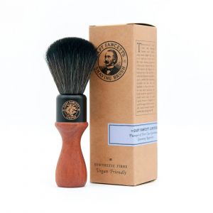 Brocha de Afeitar Captain Fawcett de Fibra Sintética con Mango de Madera